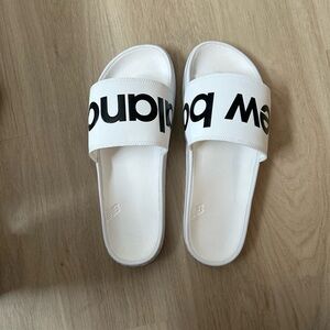 New Balance 200 Slides